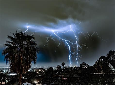 L.A. Had A Striking Thunderstorm And Here Are The Breathtaking Pictures ...