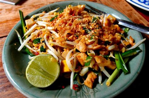 Authentic PHAD THAI recipe - From Office To Beach | Phad thai, Thai ...