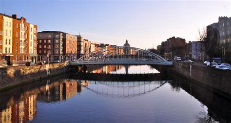 The bridge across the river in Dublin image - Free stock photo - Public Domain photo - CC0 Images