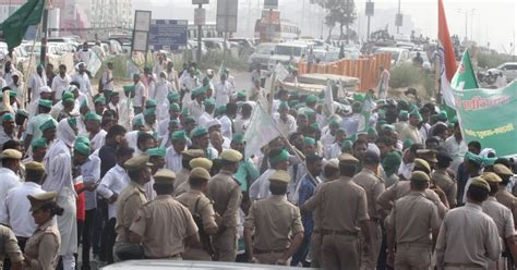 Delhi Police stops five hundred farmers from visiting Kisan Ghat: What would Gandhi have said?