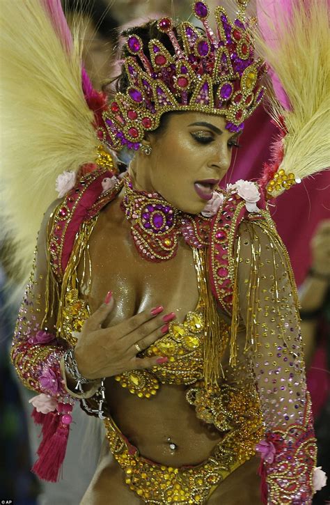 greatest show on Earth - Rio carnival dancers sparkle at samba parade ...