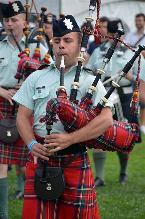 Black Watch Pipes and Drums Editorial Stock Photo - Image of drummers, drum: 43251233