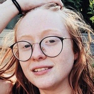 illymation - Age, Family, Bio | Famous Birthdays