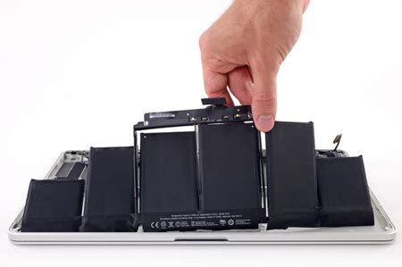 Macbook Pro 15 inch Retina Battery replacement - Mac Ops