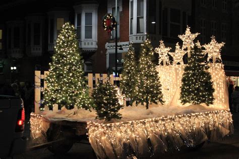 Lighted Christmas Parade to be 'Old Fashioned Oskaloosa Christmas ...