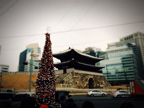 Christmas in Seoul – Brian Warmoth