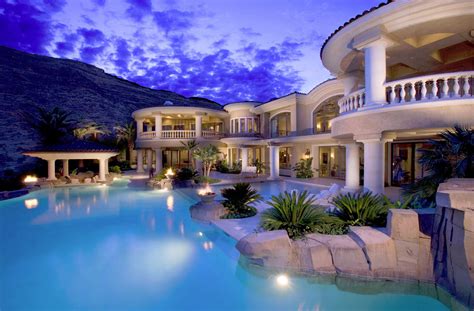 Amazing Mansion with Pool and View | Dream Homes | Mortgage Calculator