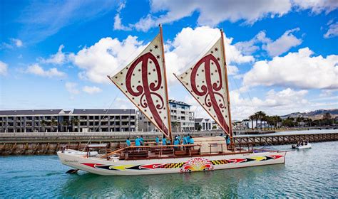 Waka spectacle in Wellington harbour