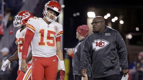 "Damn, Did Patrick Mahomes Just Throw Left-Handed!?": Even Eric Bieniemy Was Impressed By Chiefs ...