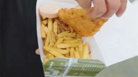 Best fish and chips 'in the world' found in Irish town according to TikTok foodie - Dublin's Q102