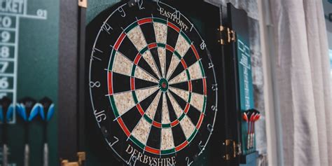 How to Play Darts : Darts Rules and Regulations