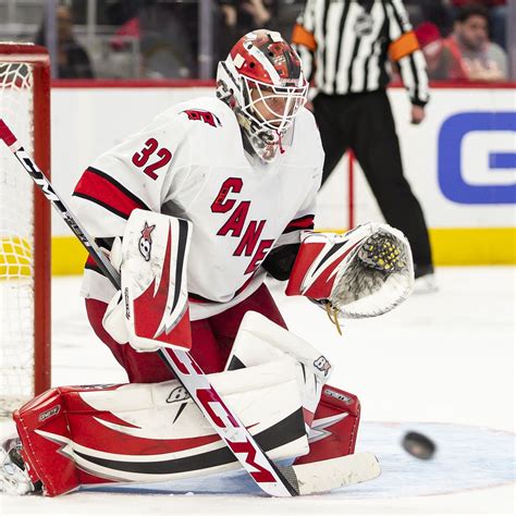 Carolina Hurricanes receive critical update on G Antti Raanta - HockeyFeed