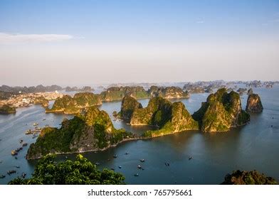 Ha Long Bay Sunrise Stock Photo 765795661 | Shutterstock