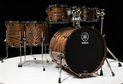 Yamaha Live Custom Hybrid Oak 8/10/12/14/16/22 - Uzu Natural