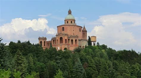 File:Bologna, Santuario della Madonna di San Luca 003.jpg - Wikimedia ...
