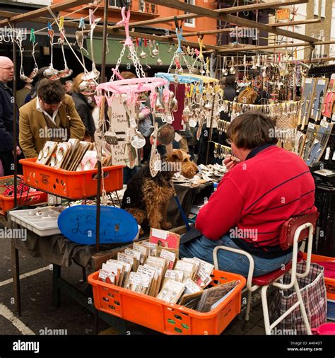 Portobello Road Market Stock Photo - Alamy