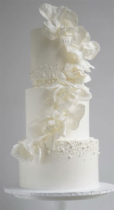 40 Beautiful Wedding Cake Trends 2023 : Pearl Cake with Cascading Floral