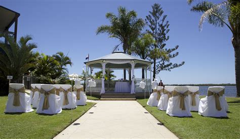 Wedding ceremony at the Caloundra Power Boat Club, Sunshine Coast | Caloundra, Power boats ...