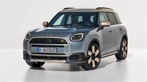 2024 Mini Countryman unveiled with petrol and electric power, here next year - Drive