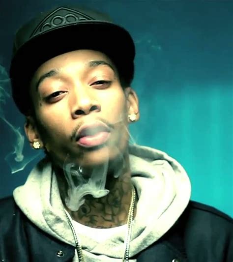 Wiz Khalifa Smoking Wallpaper - WallpaperSafari