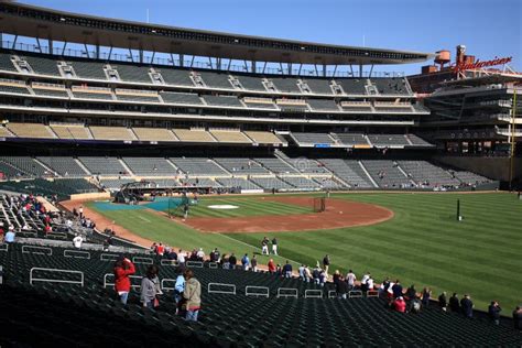 Target Field - Minnesota Twins Editorial Photography - Image of seats ...