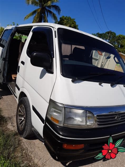 For Sale: Toyota Hiace Bus - Spanish Town