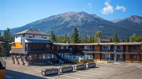 The Best Cheap Hotels to Book in Jasper, Alberta