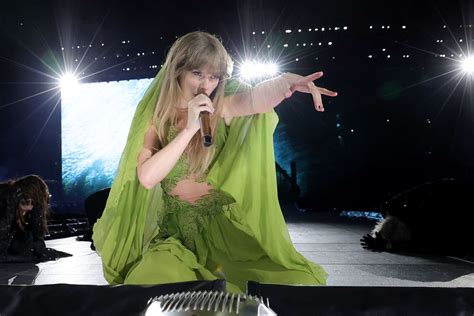 Taylor Swift's Eras Tour Could Generate $4.6B for U.S. Economy: Report