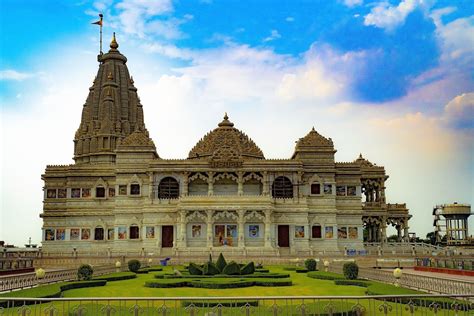 Prem Mandir in 2020 | Mathura, Sacred places, Hindu temple