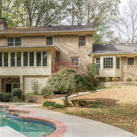 7 Exclusive Airbnb Atlanta Mansions with a Pool – Updated List for 2024 ...