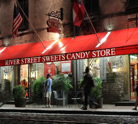 River Street Sweets in Savannah: 2 reviews and 6 photos