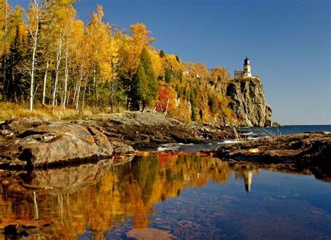 autumn in minnesota | The fall color surrounds Split Rock Lighthouse ...