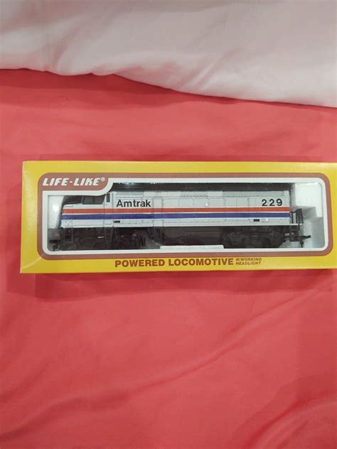 Vtg New Amtrak Locomotive 8241 F-40 Life Like Trains HO Scale | eBay