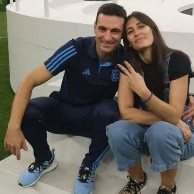 Who Is Elisa Montero? Meet Lionel Scaloni Wife: Family And Kids