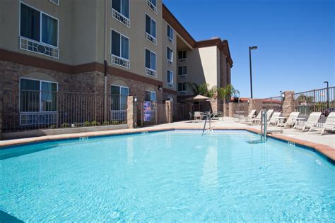 HOLIDAY INN EXPRESS® HOTEL & SUITES FRESNO SOUTH, AN IHG HOTEL - Fresno CA Intersection of ...