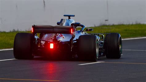 Red alert! Mercedes light up Testing | F1 News