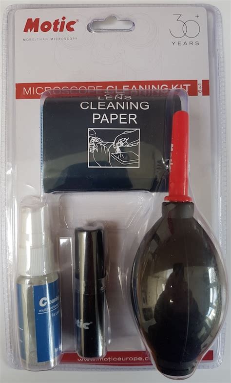 Microscope lens cleaning kit