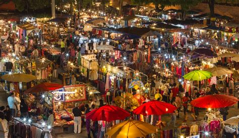 Chiang Mai market — Explore 5 best markets and night markets in Chiang Mai - Living + Nomads ...