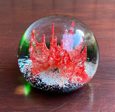 Proantic: Vintage Corraille Murano Glass Sulphide Paperweight