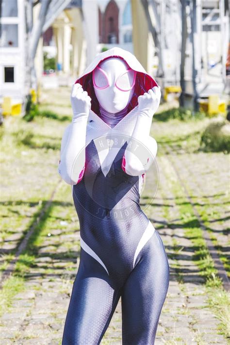 Replica '' Spider woman / Spider Gwen '' | Etsy | Superhéroes marvel, Marvel, Dibujos 2d