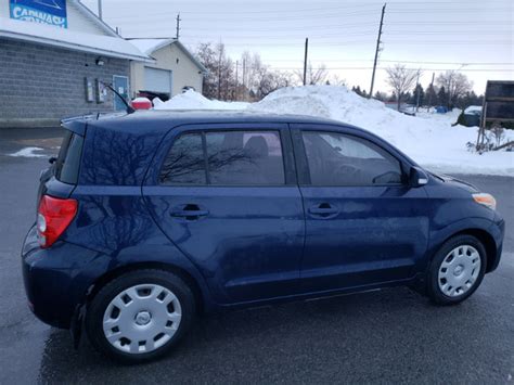 2011 Scion XC - 5-Speed Manual | Cars & Trucks | Ottawa | Kijiji