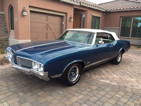 1970 OLDSMOBILE CUTLASS SUPREME CONVERTIBLE