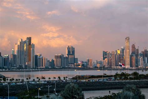 skyline_panama_city_sunset - Mokum Surf Club