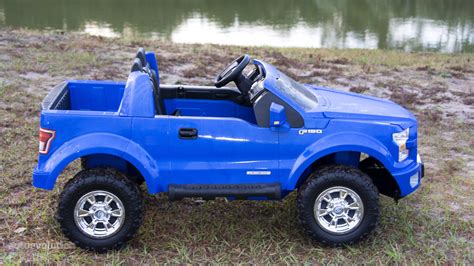 Latestcarnews: We Review the Power Wheels Ford F-150: The Best Kid Trucker Gift?