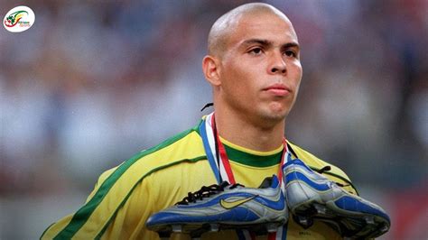 France vs Brésil 1998: Mais qu'est il arrivé à Ronaldo ? - YouTube