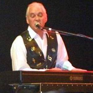 Gary Brooker - Trivia, Family, Bio | Famous Birthdays