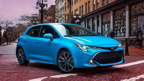 2022 Toyota Corolla Hatchback: Choosing the Right Trim - Autotrader