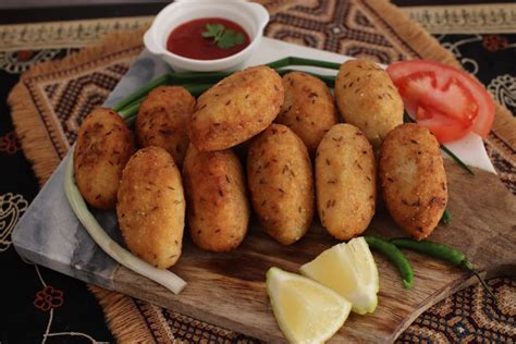 Iraqi Kubba Or Kibbeh - Rice and Potato balls filled with mince