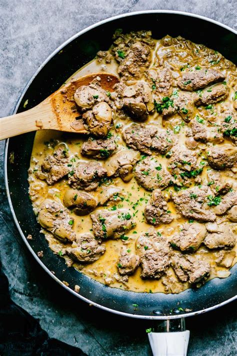 Easy Chicken Livers Recipe in White Wine Sauce | Chicken liver recipes ...