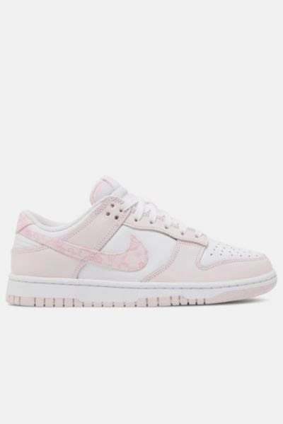 Nike Dunk Low Women's 'Pink Paisley' Sneakers - FD1449-100 | Cute nike shoes, Preppy shoes ...